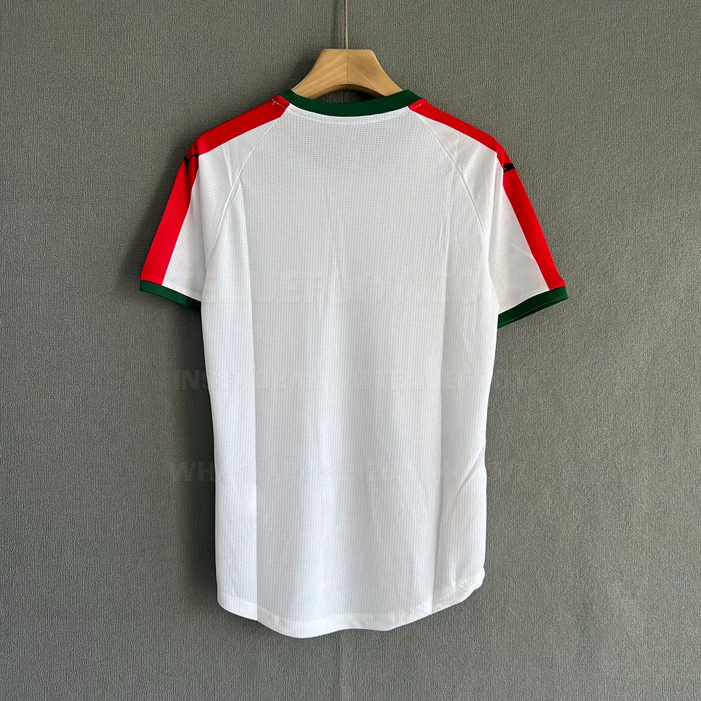 MC Alger Away Player Version (7)