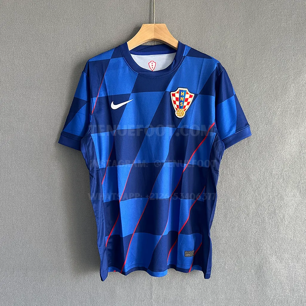 Croatia Away (1)