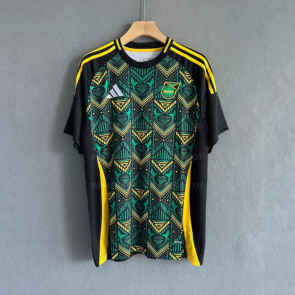 Jamaica Away (1)