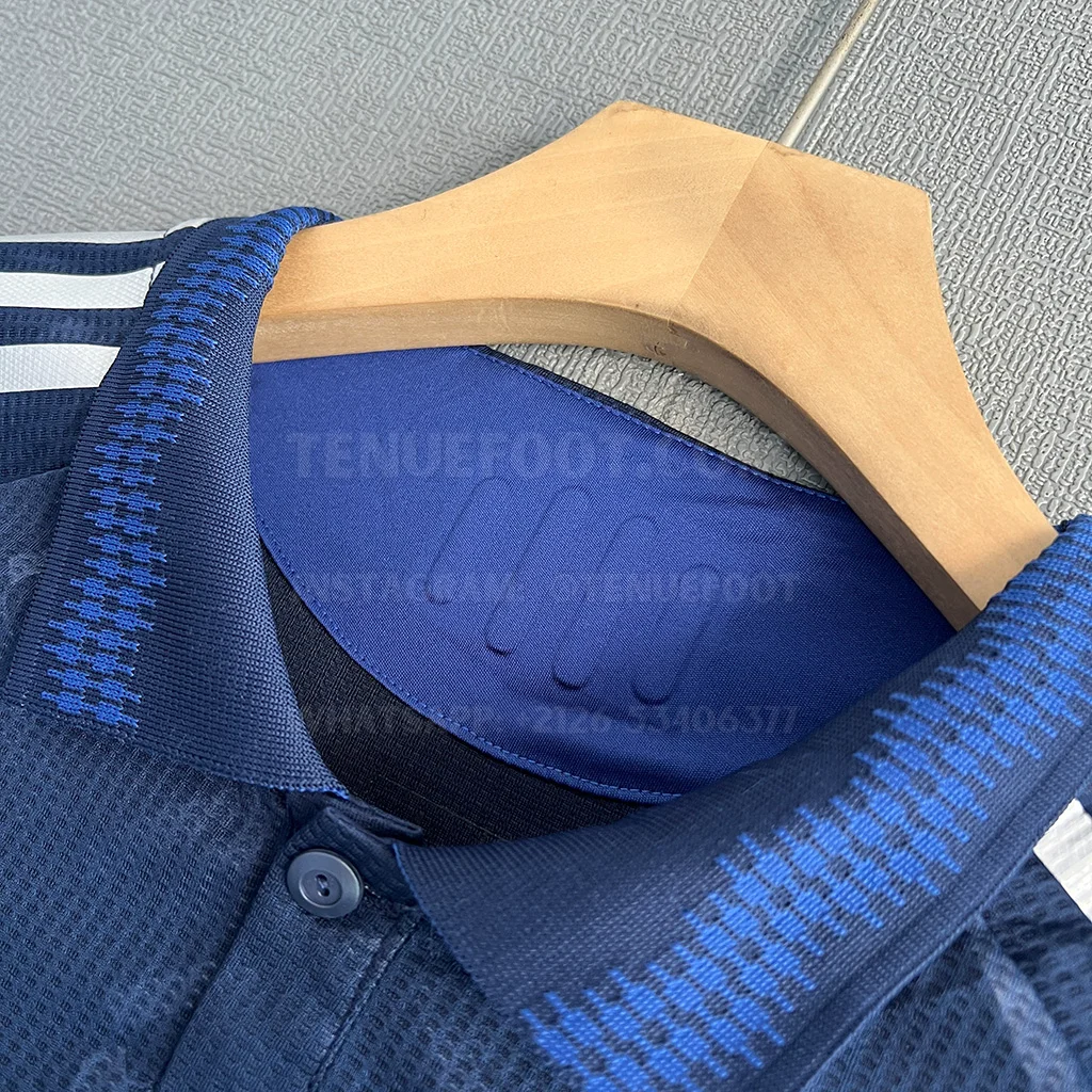 Man Utd Away Player Version (3)