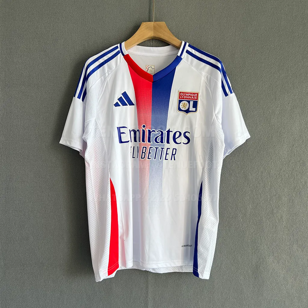 OL Lyon Home (1)