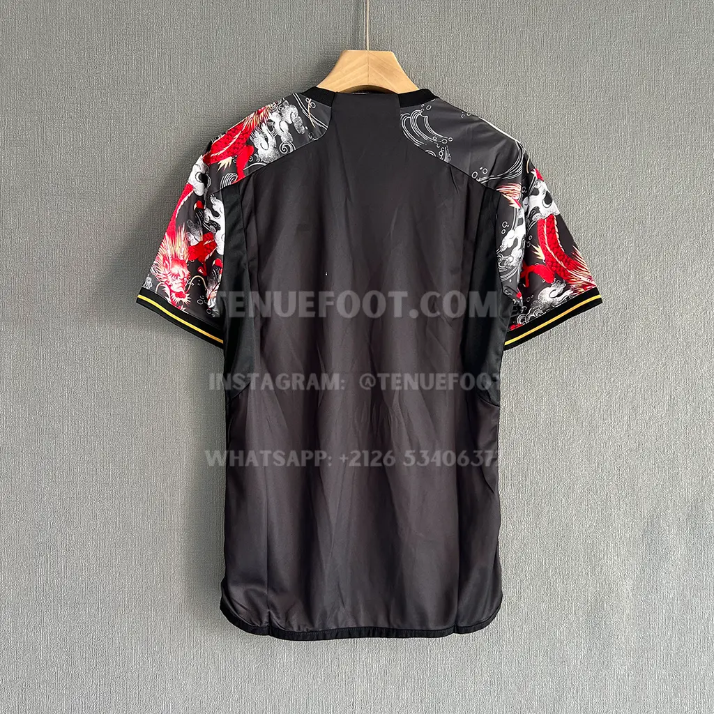 Real Madrid Dragon Black 2024 (7)