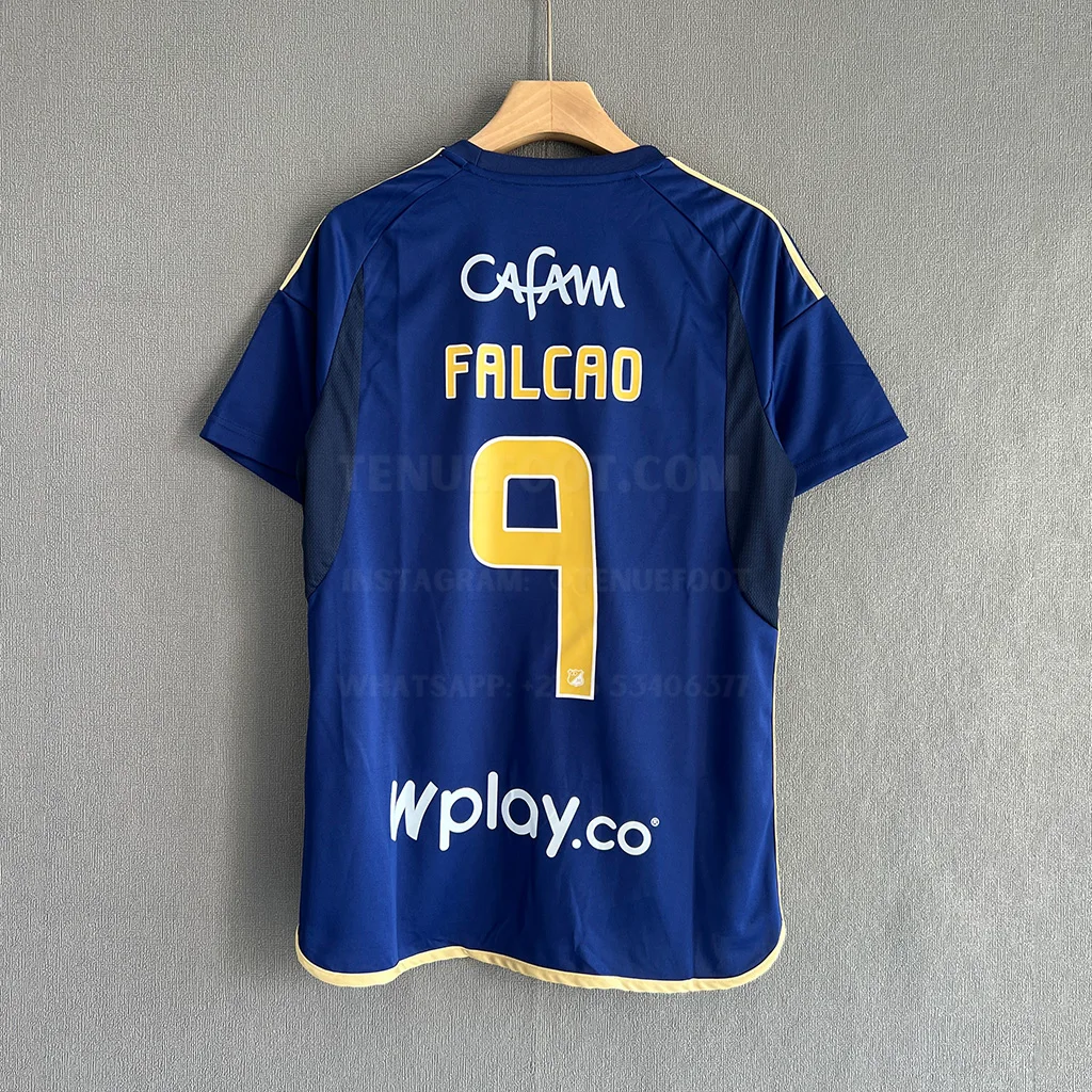 Millonarios Home (7)