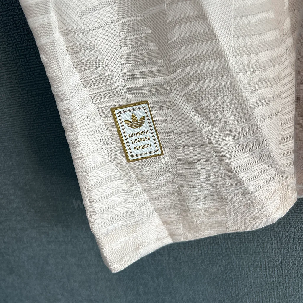 Bayern Munich Third Player Version (5)