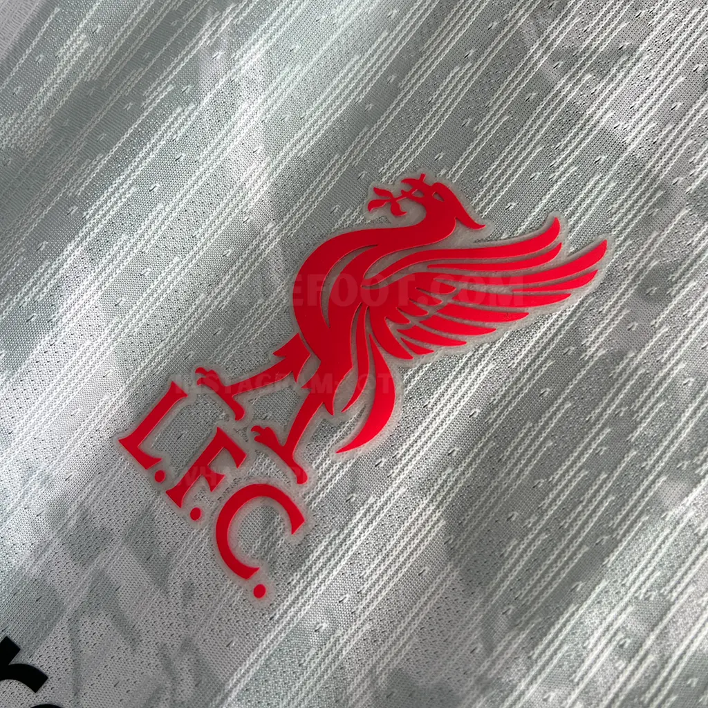 Liverpool Third Player Version (2)