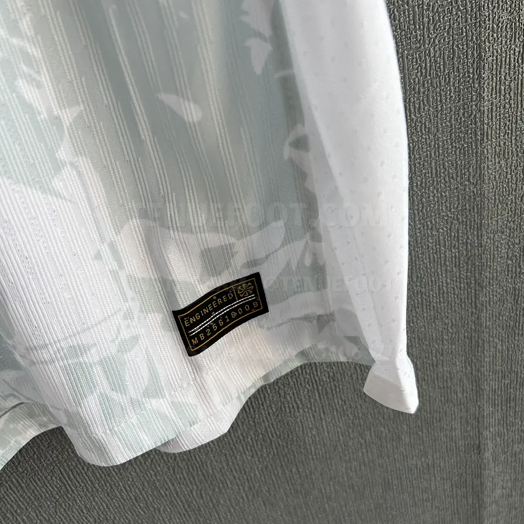 Liverpool Third Player Version (5)