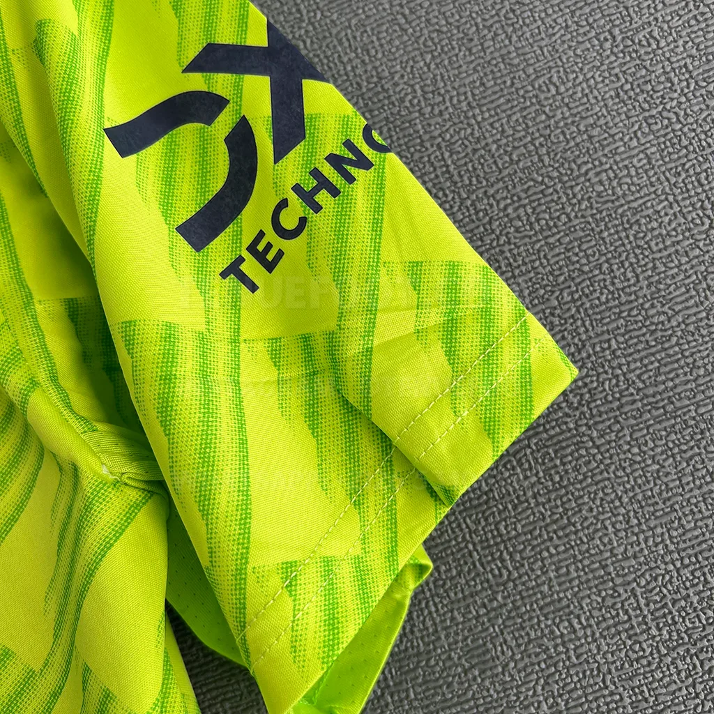 Man Utd Retro 21-22 Third (4)