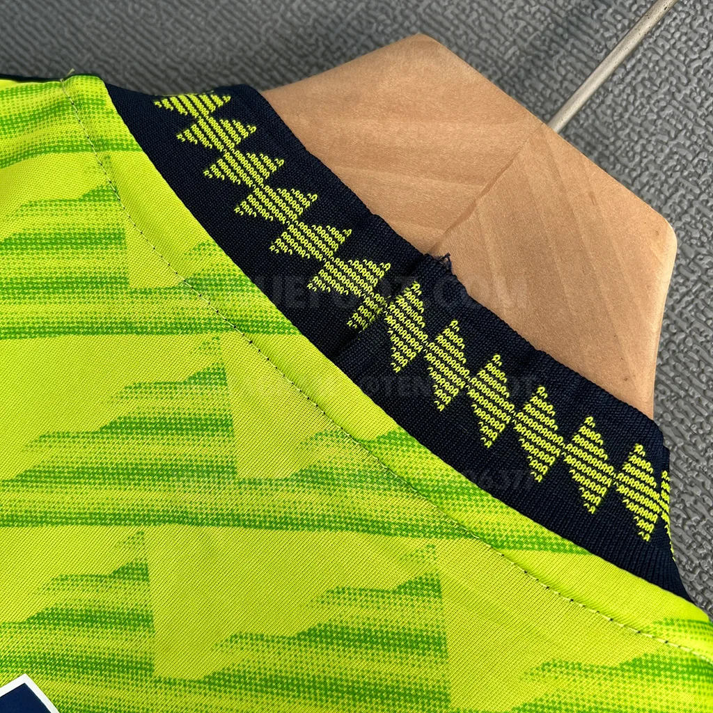 Man Utd Retro 21-22 Third (6)