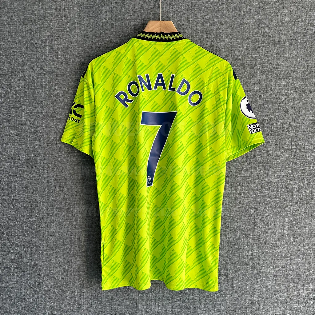 Man Utd Retro 21-22 Third (7)