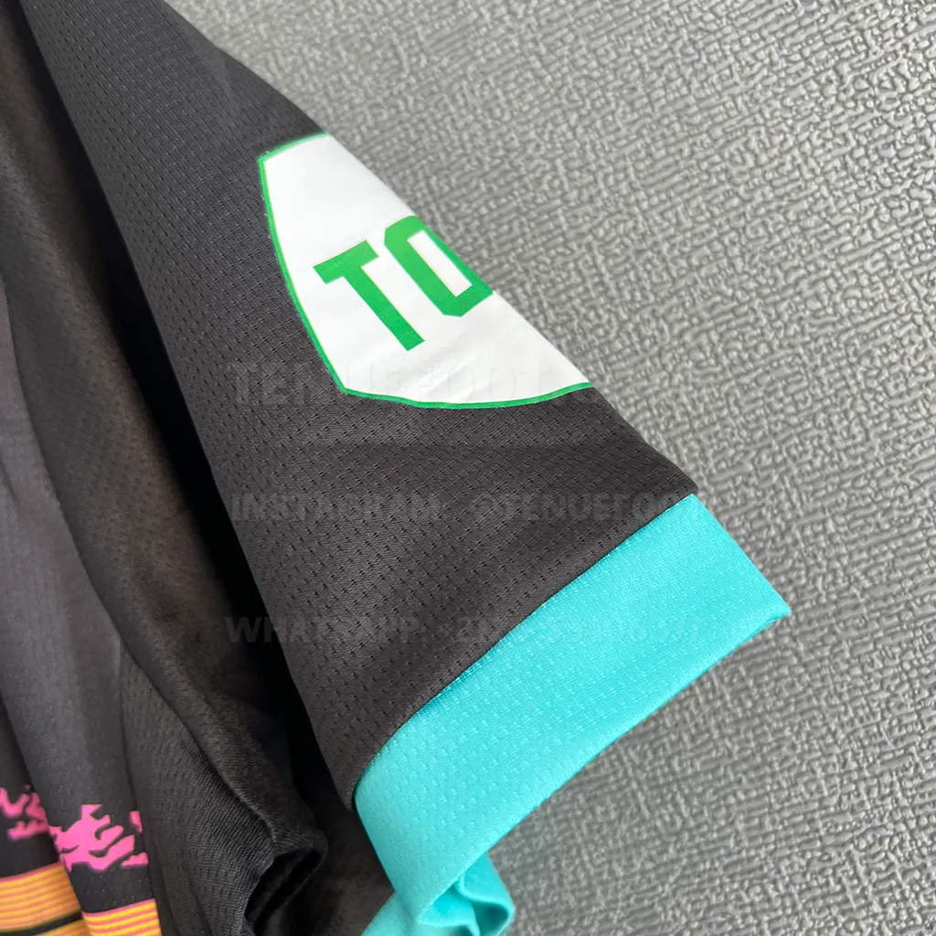 PSV Eindhoven Away (4)