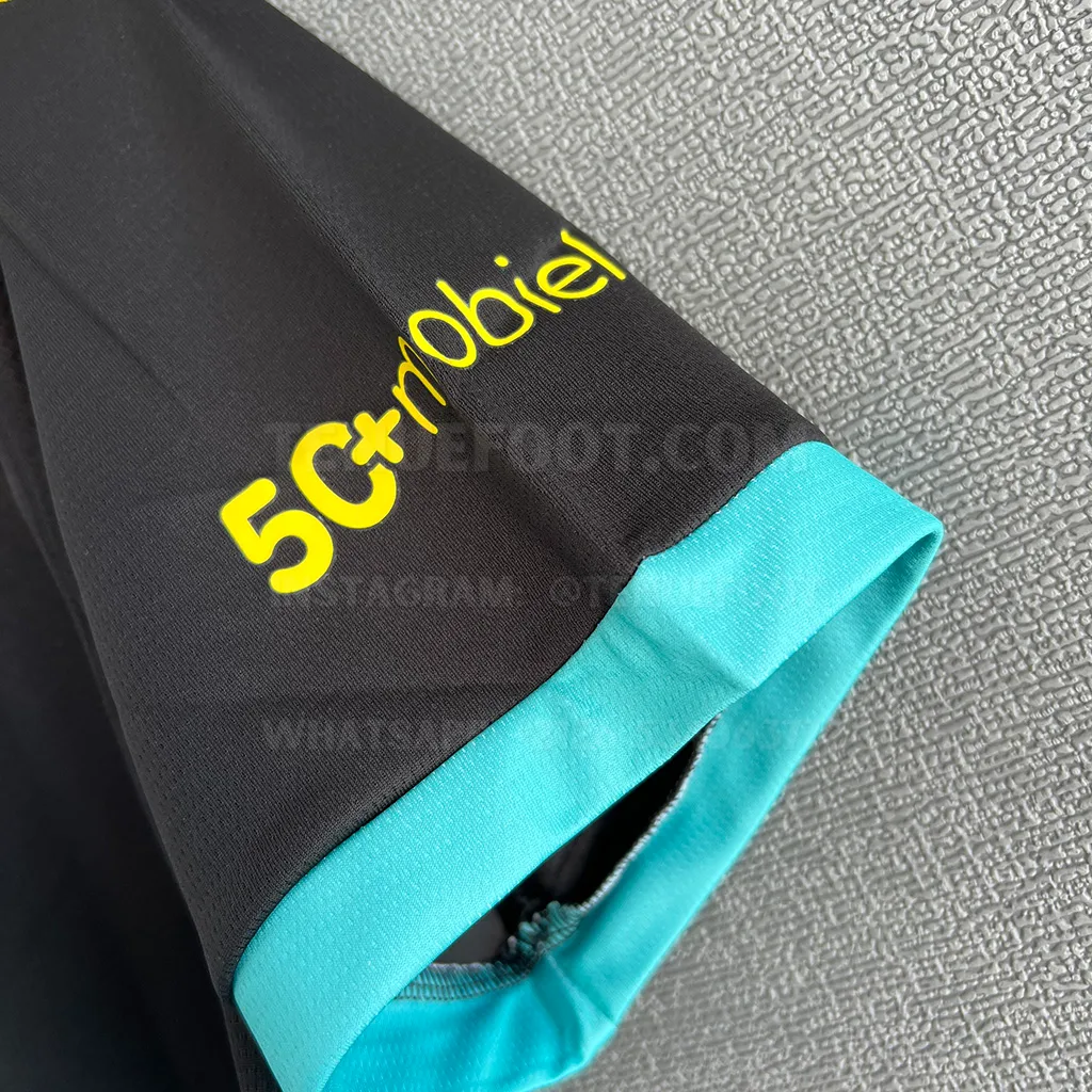 PSV Eindhoven Away (6)