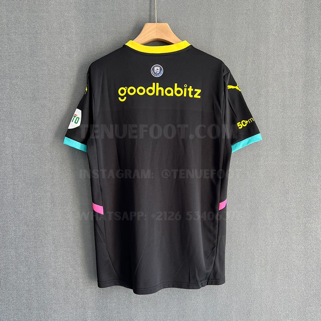 PSV Eindhoven Away (7)