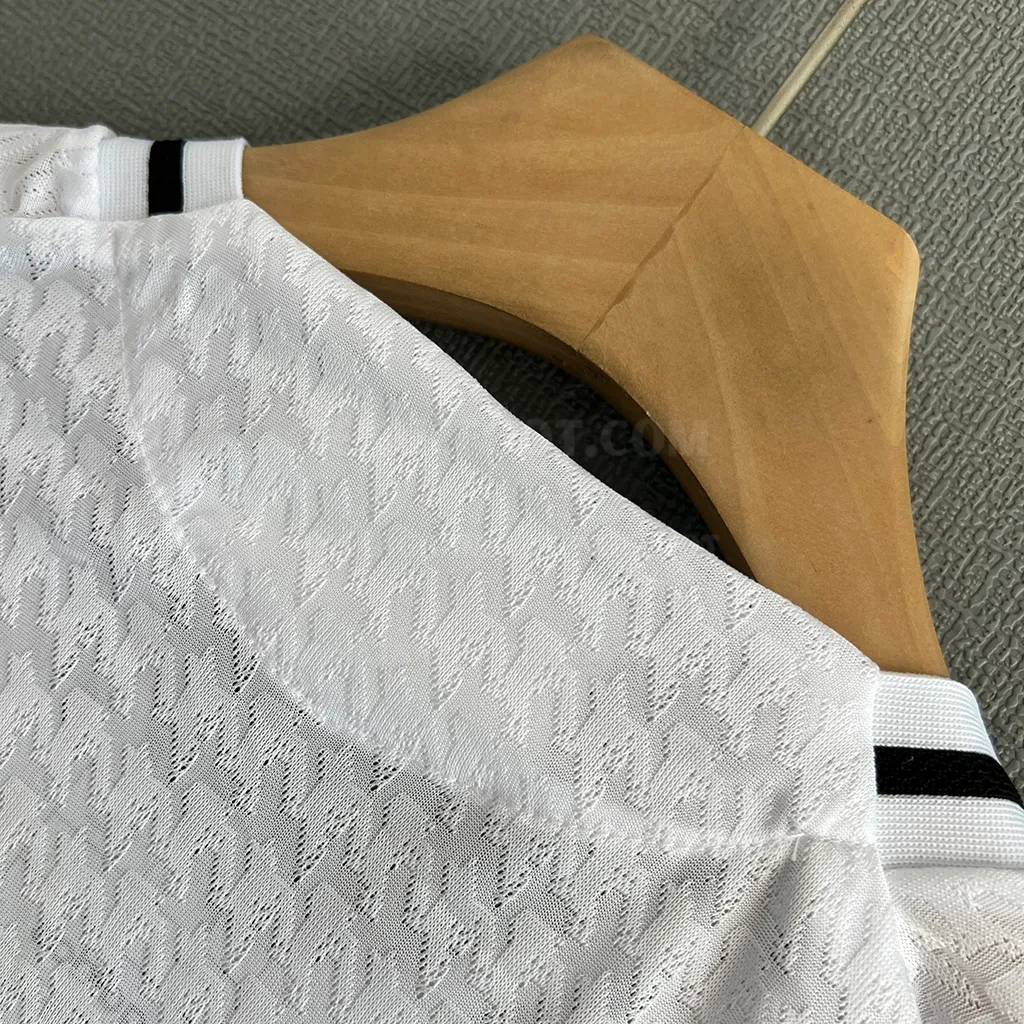 Real Madrid Home LS Player Version (6) Real Madrid Home LS Player Version (6)