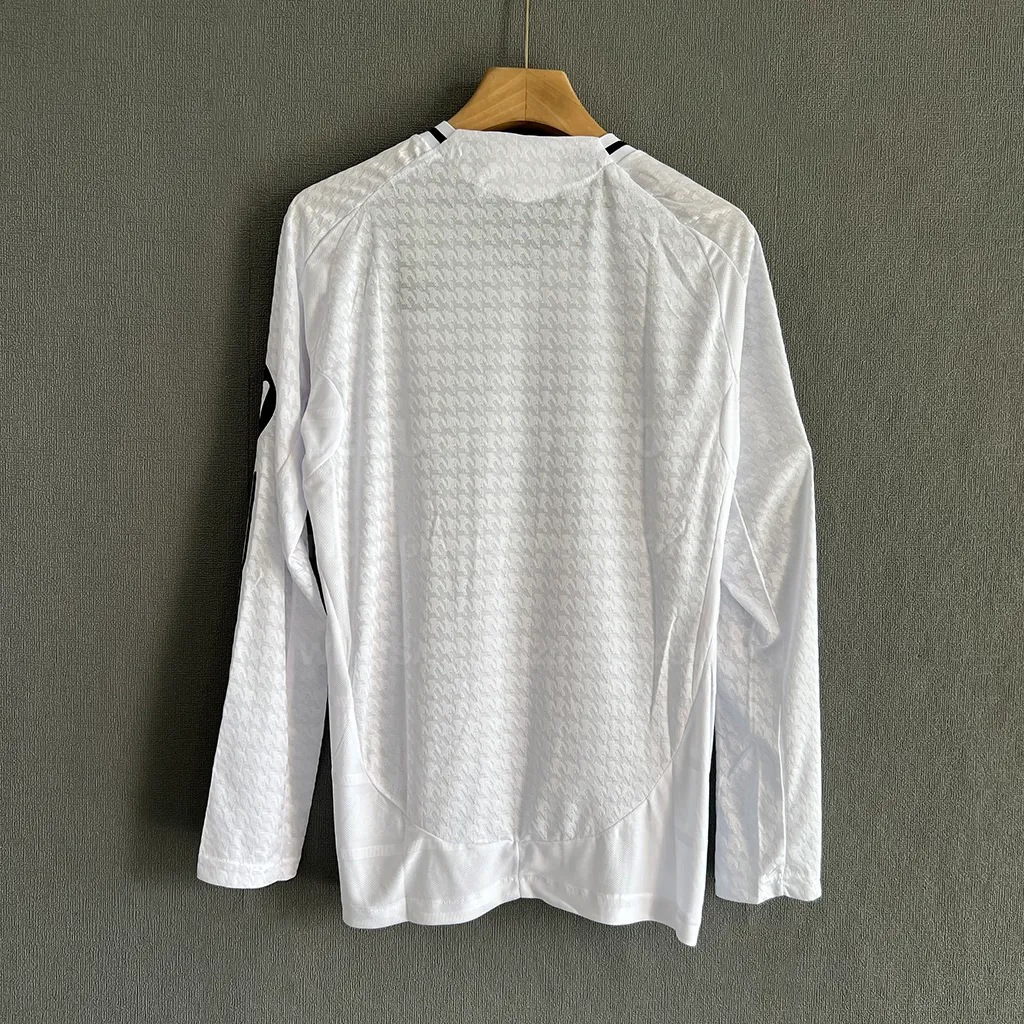 Real Madrid Home LS Player Version (7) Real Madrid Home LS Player Version (7)