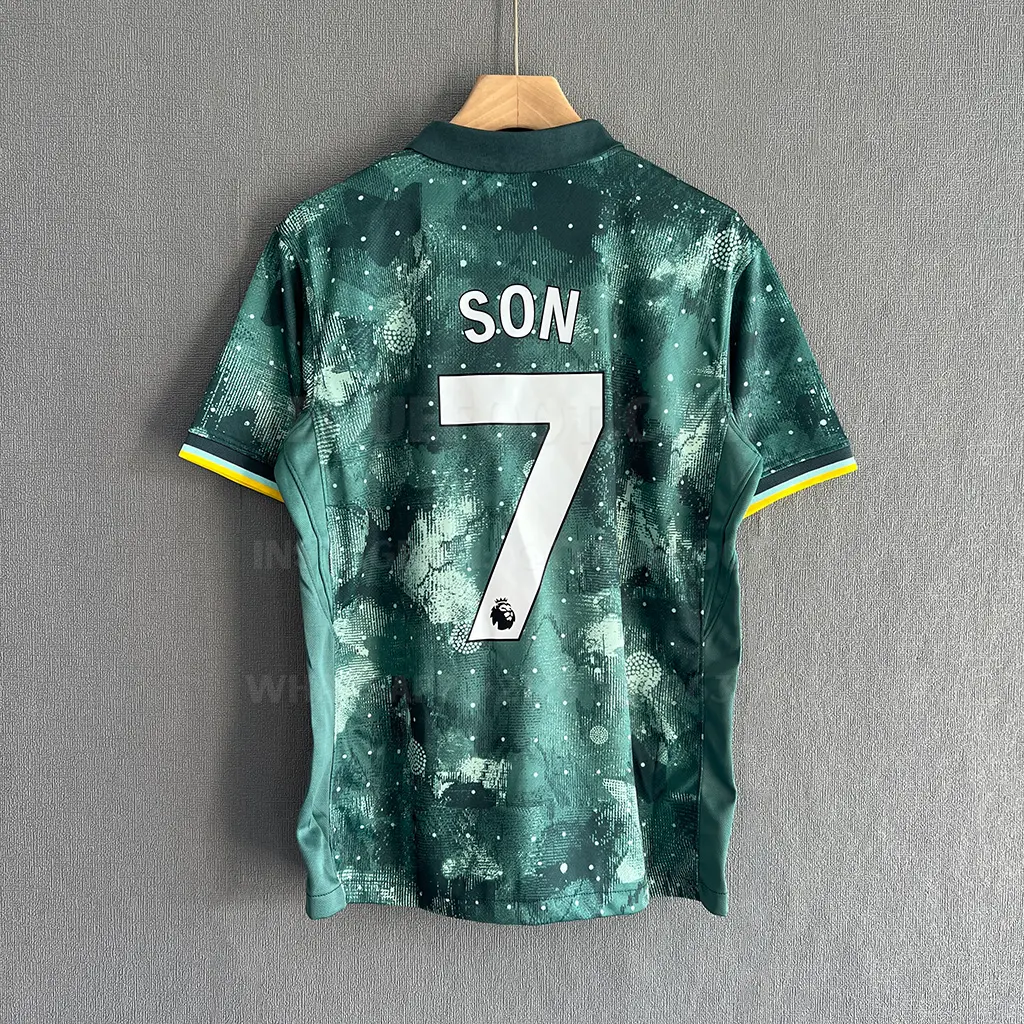 Tottenham Hotspur Third (7) Tottenham Hotspur Third (7)