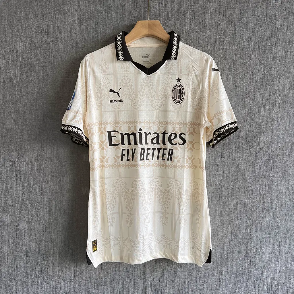 AC Milan Fourth Cream Player Version (1)