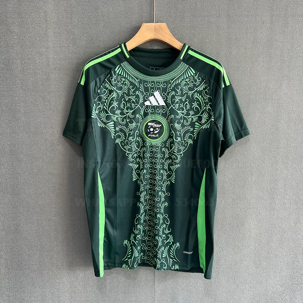 Algeria Away (1)