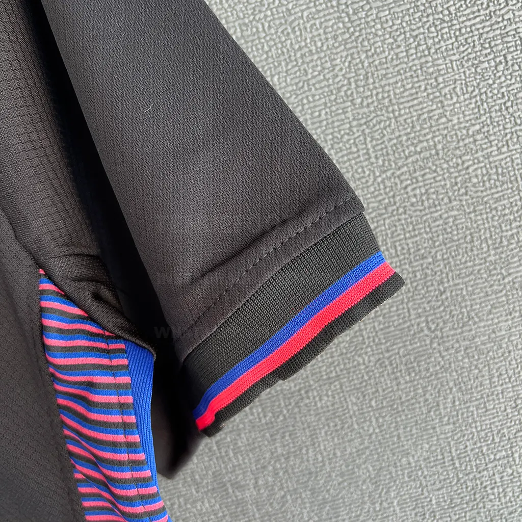 Barcelona Concept Black Purple (4)