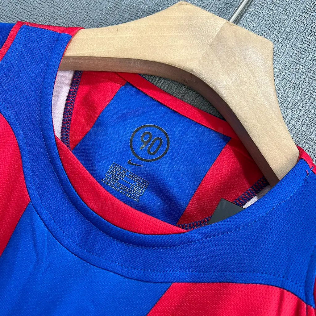 Barcelona Retro 04-05 Home (3)