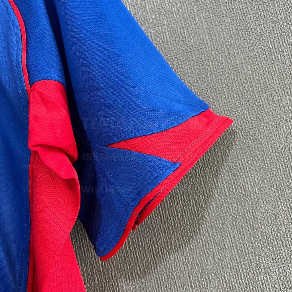 Barcelona Retro 04-05 Home (4)