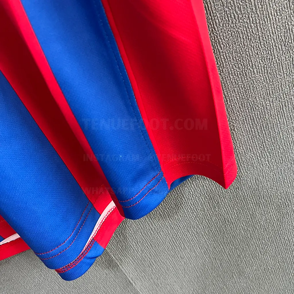 Barcelona Retro 04-05 Home (5)