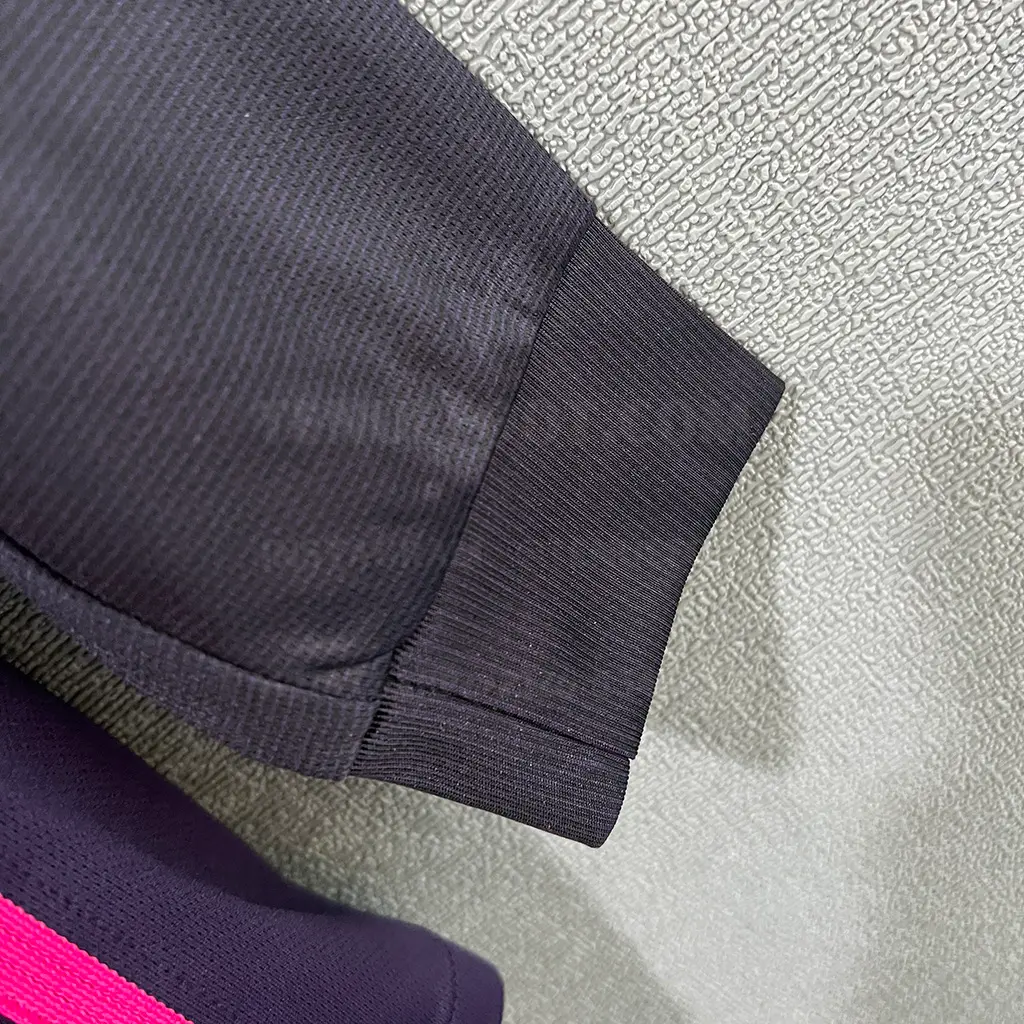 Barcelona Retro 16-17 Away (4)