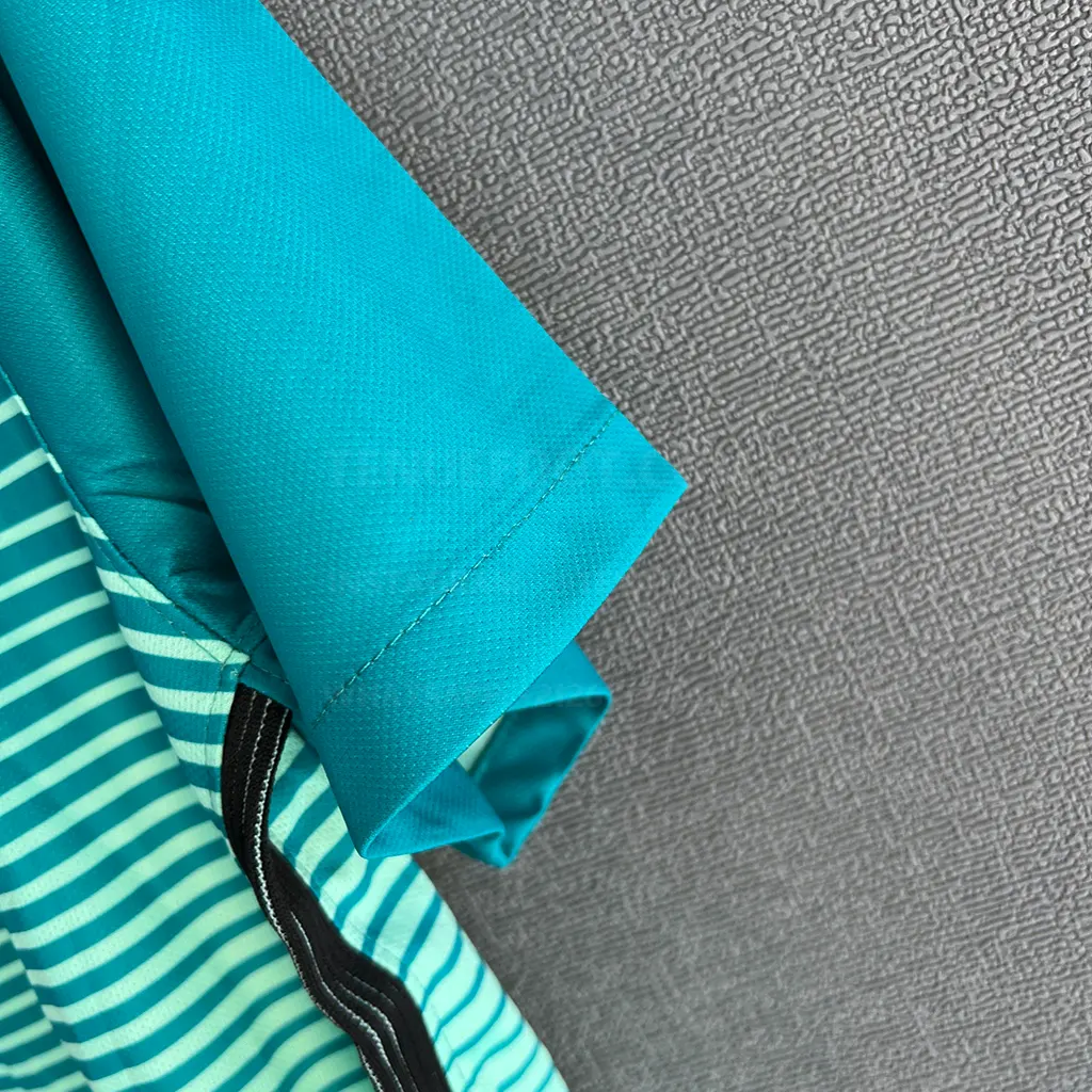 Barcelona Retro 16-17 Third (4)