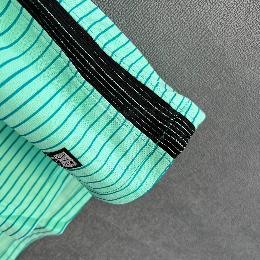 Barcelona Retro 16-17 Third (5)