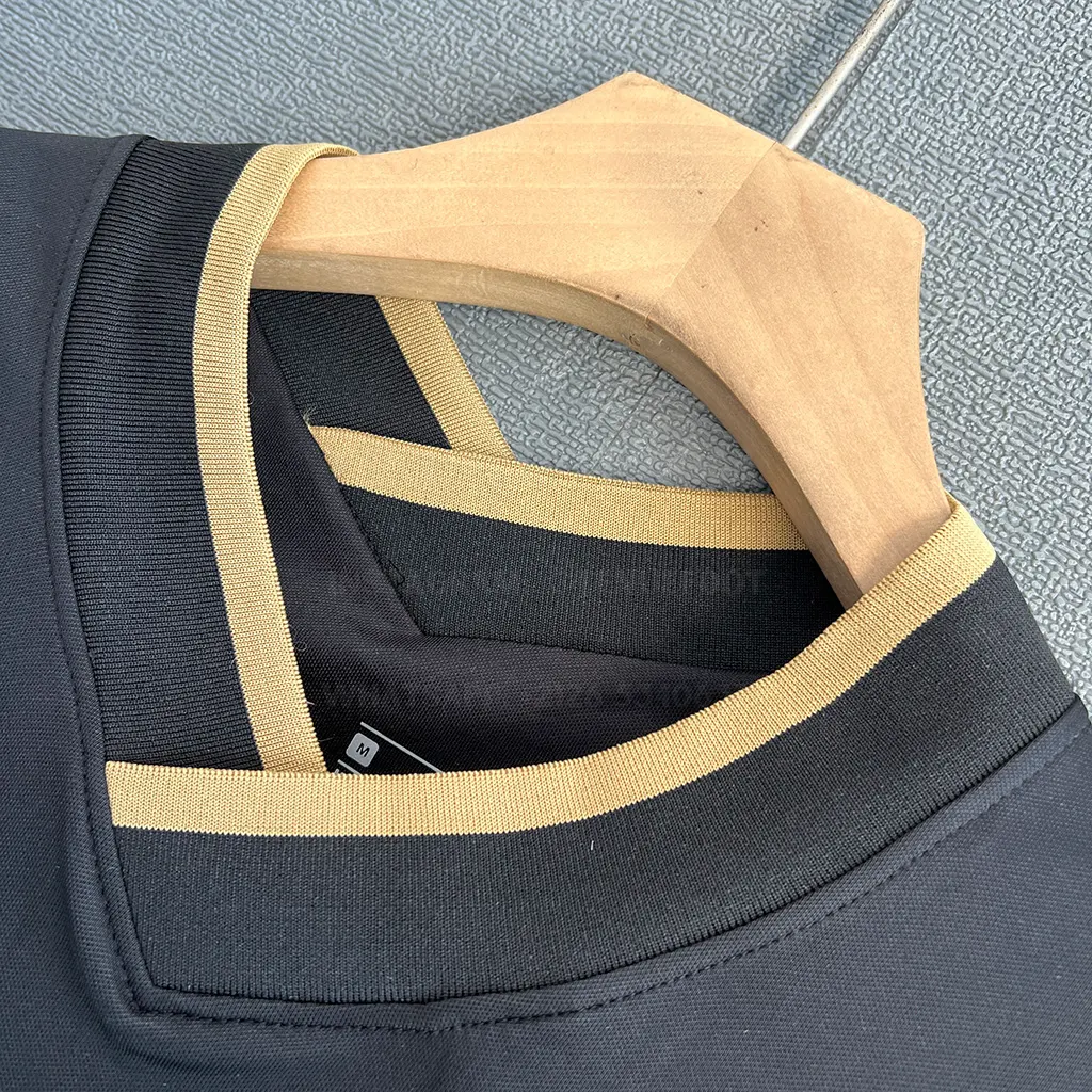 Barcelona Retro 21-22 Away (3)