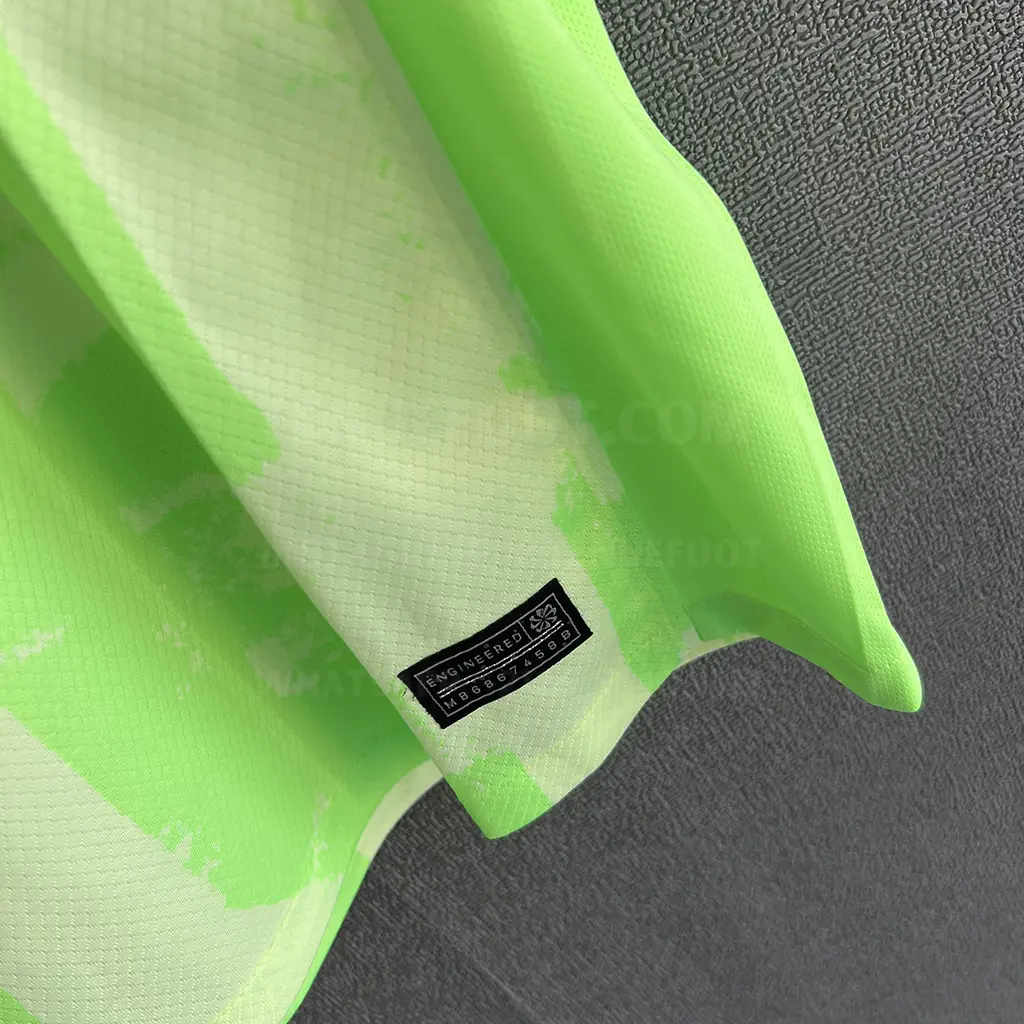 Barcelona Third New Sponsor (5)