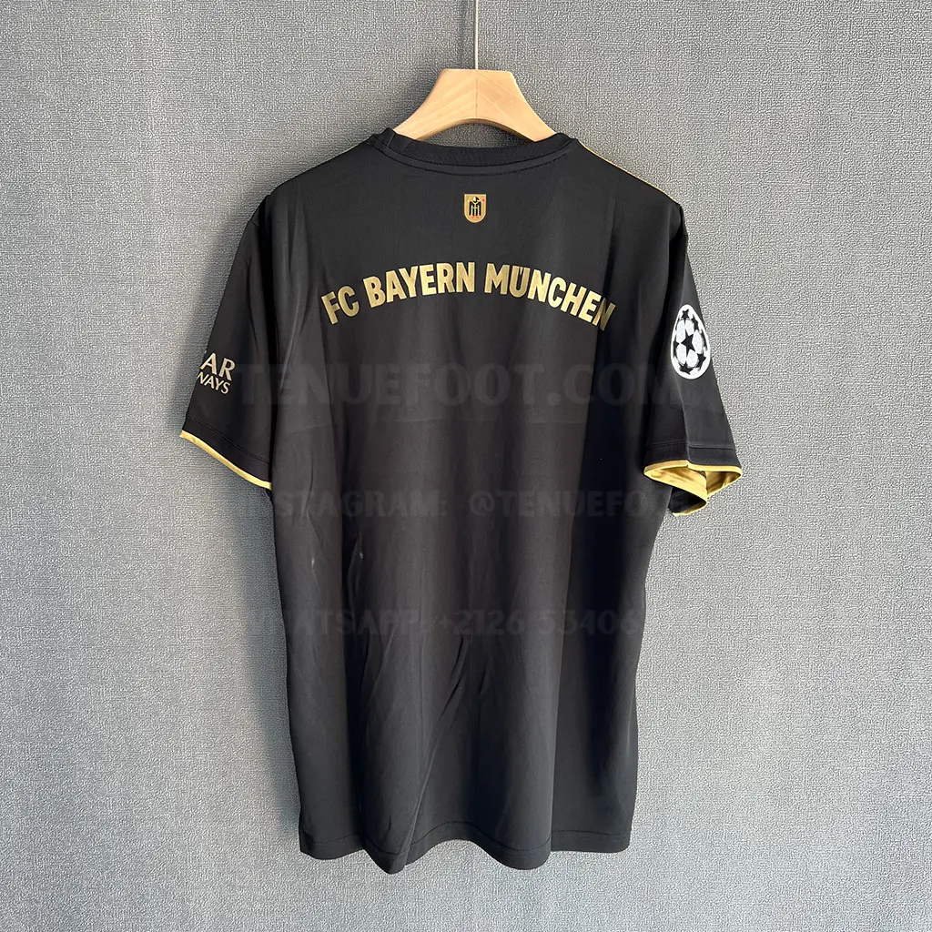 Bayern Munich Retro 21-22 Away (7)