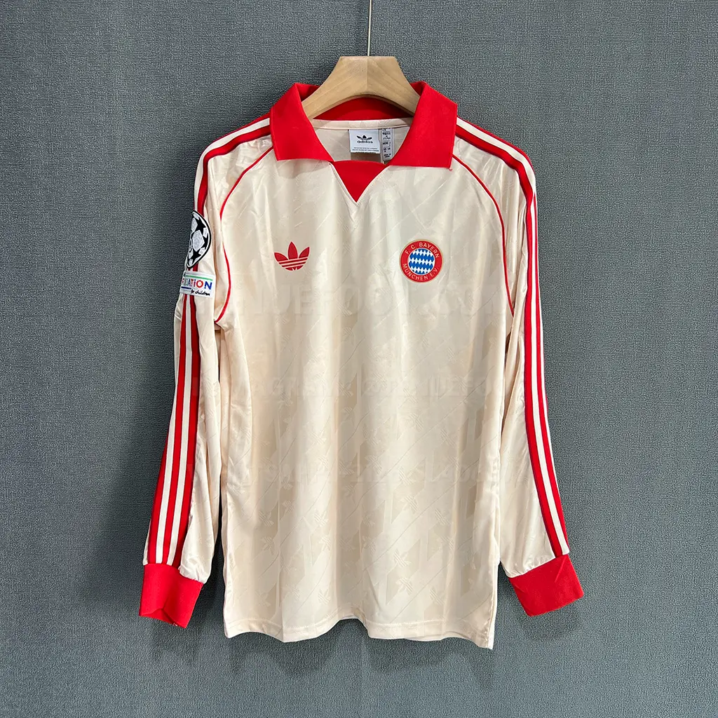 Bayern Munich Retro Style LS (1)