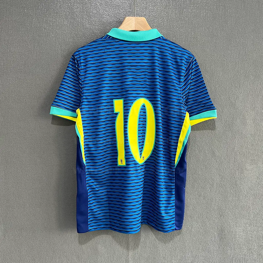 Brazil Away (7)