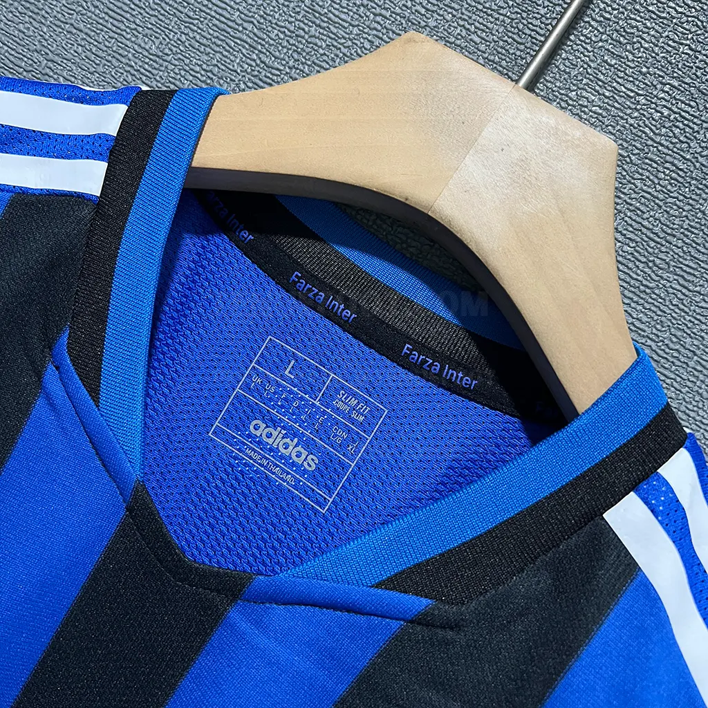 Inter Milano Retro Style Player Version (3) Inter Milano Retro Style Player Version (3)