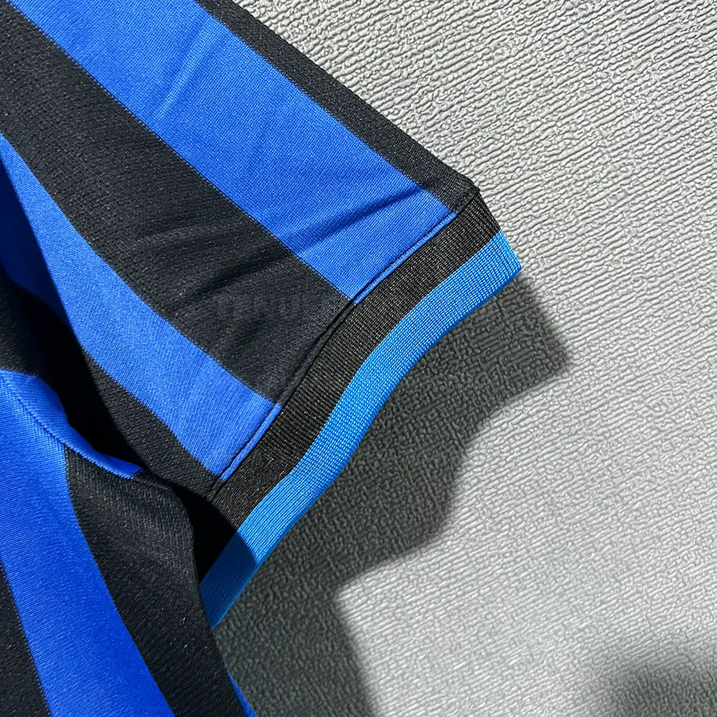 Inter Milano Retro Style Player Version (4) Inter Milano Retro Style Player Version (4)