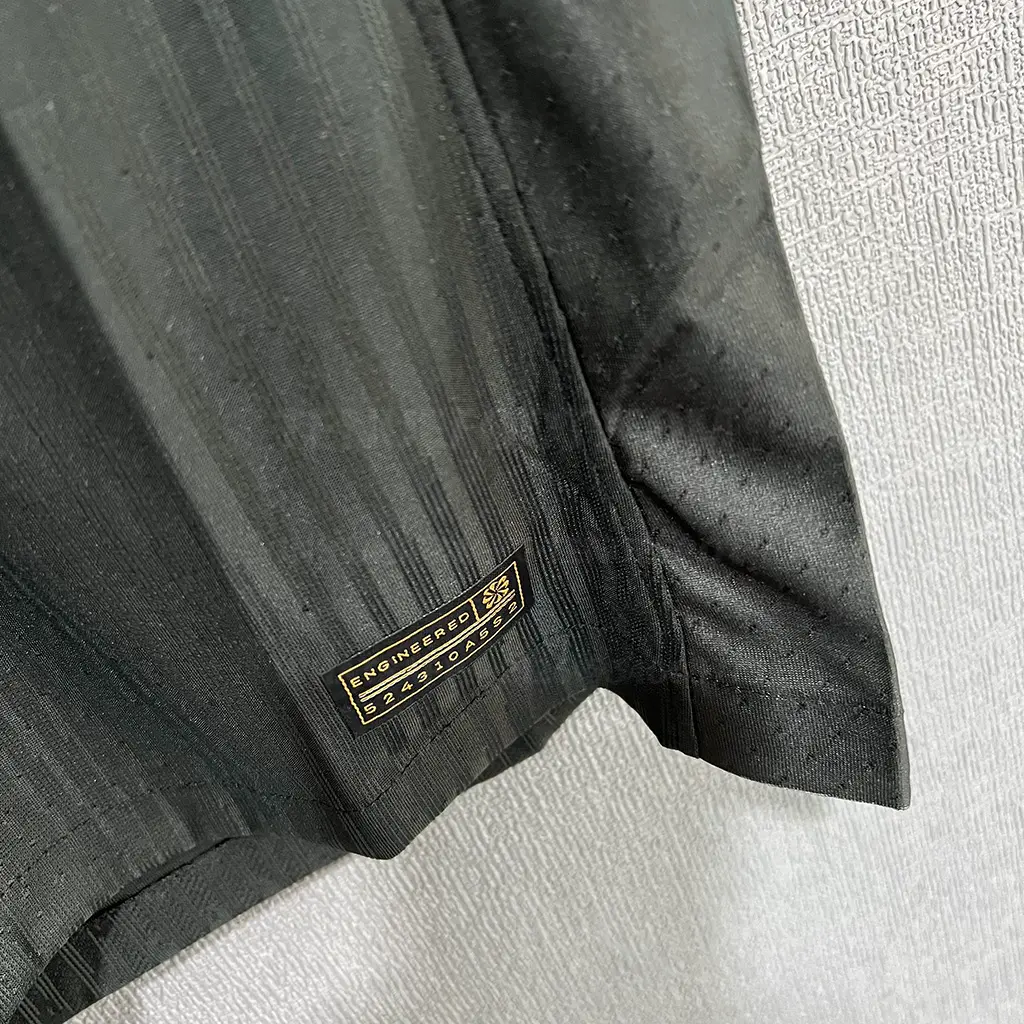 Liverpool Away Player Version (5)