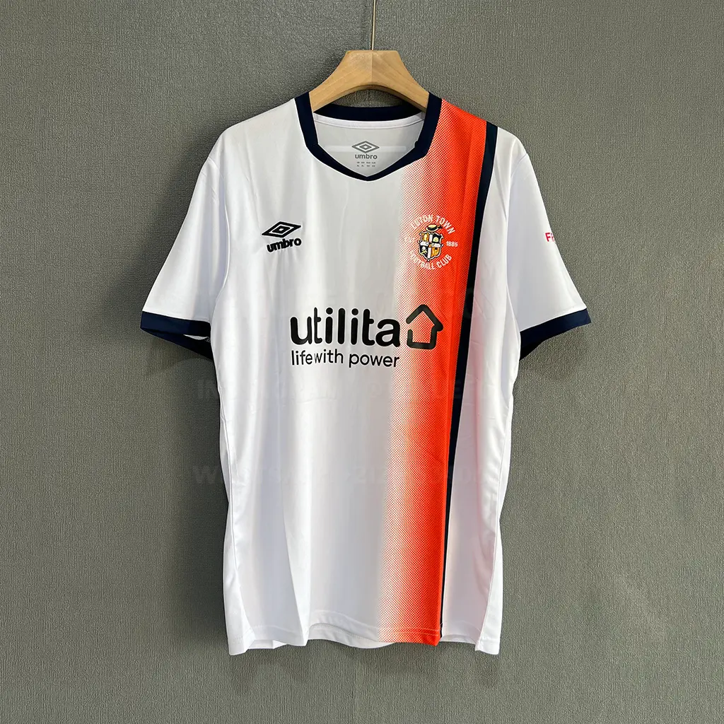 Luton Town Away (1)