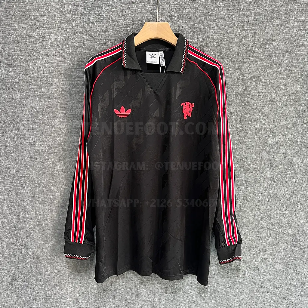 Man Utd Retro Style LS (1)