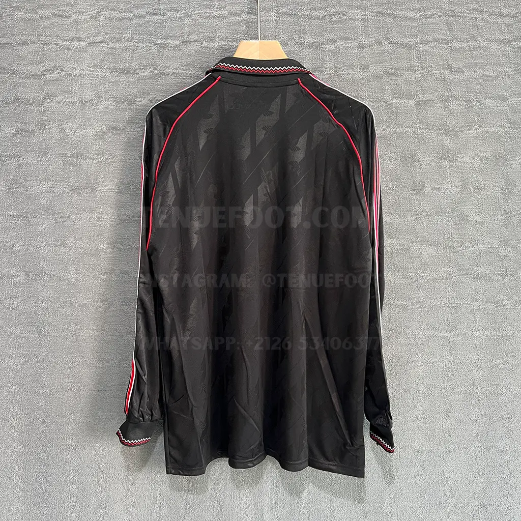 Man Utd Retro Style LS (7)