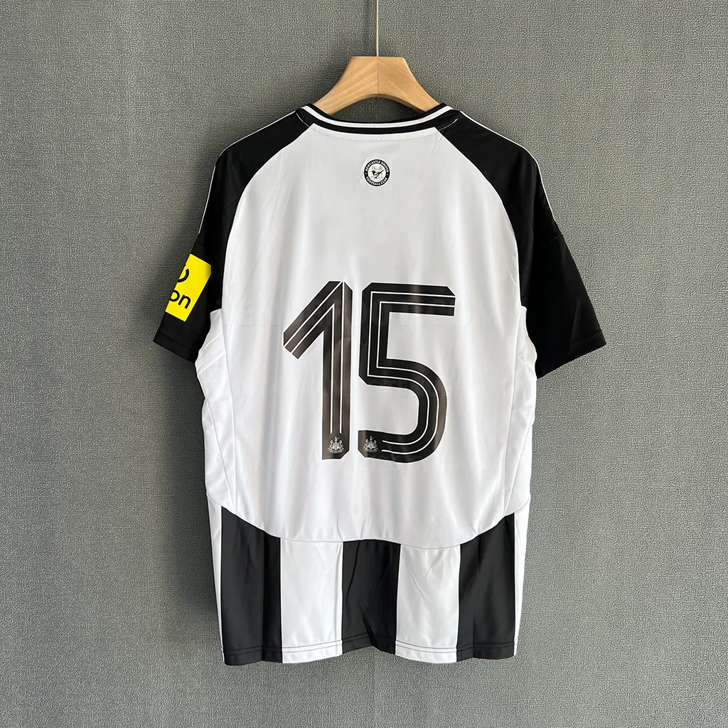 Newcastle United Home (7)