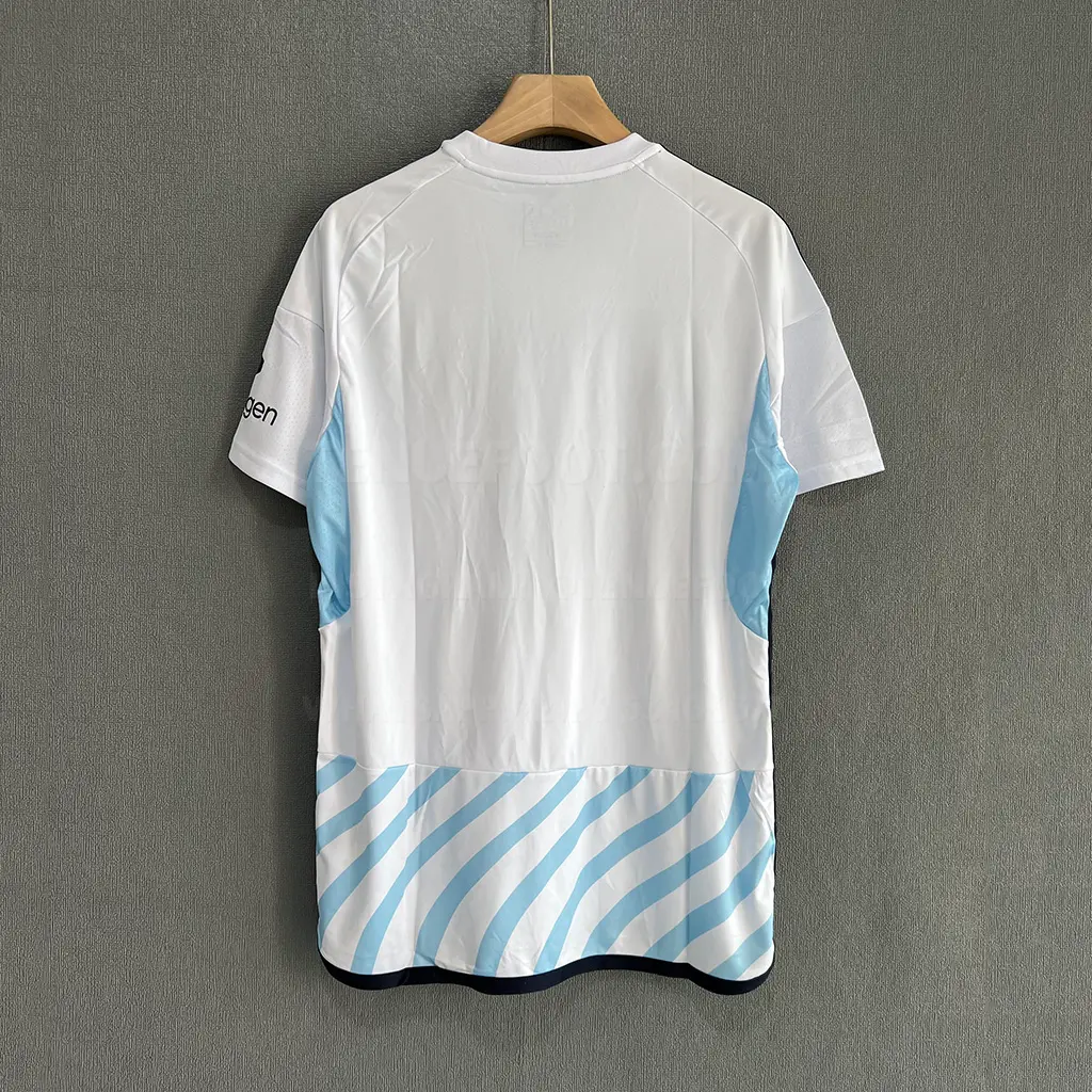 Nottingham Forest Away (7)