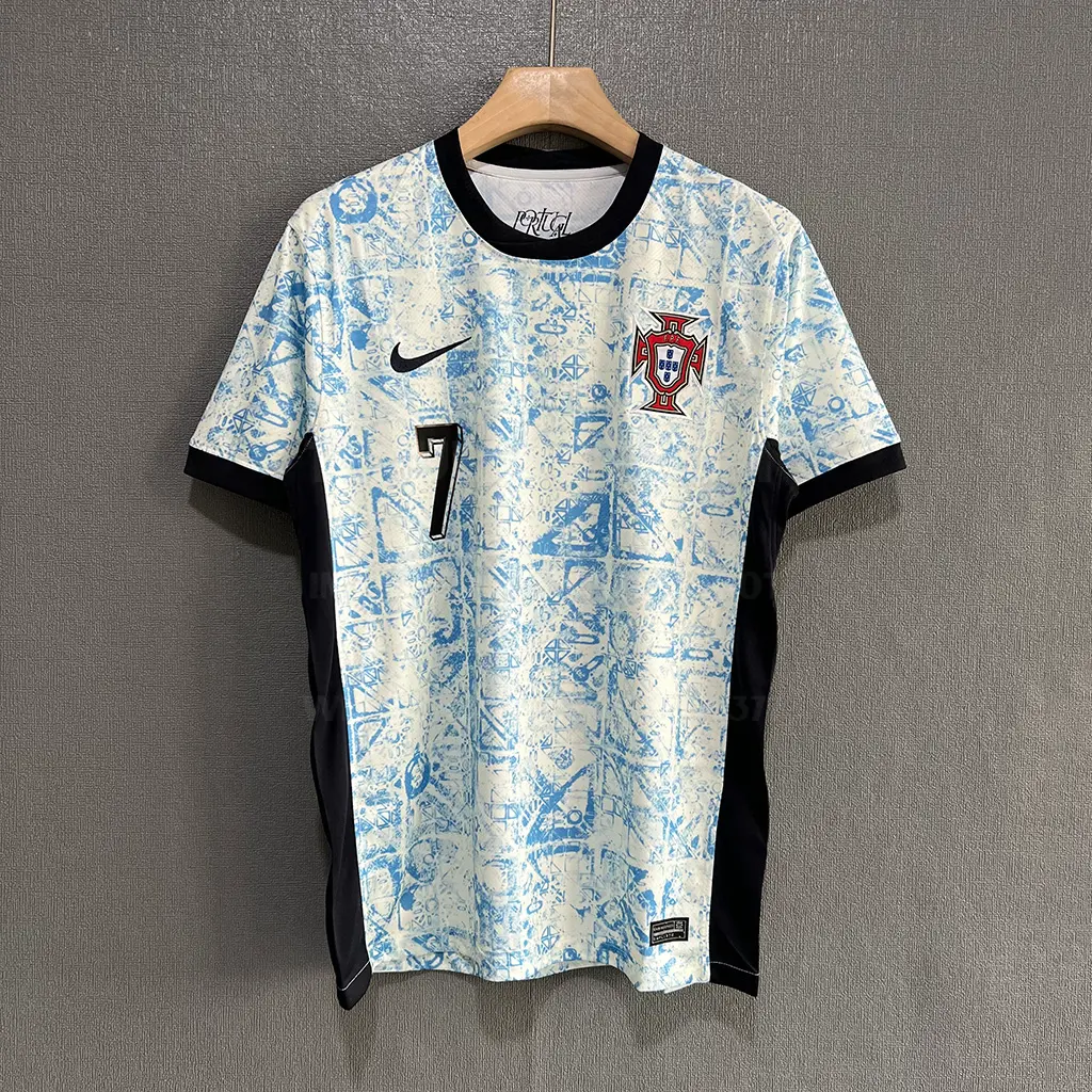 Portugal Away (1)
