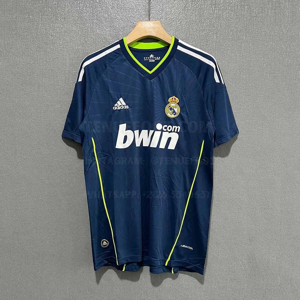 Real MadrId Retro 10-11 Away (1)