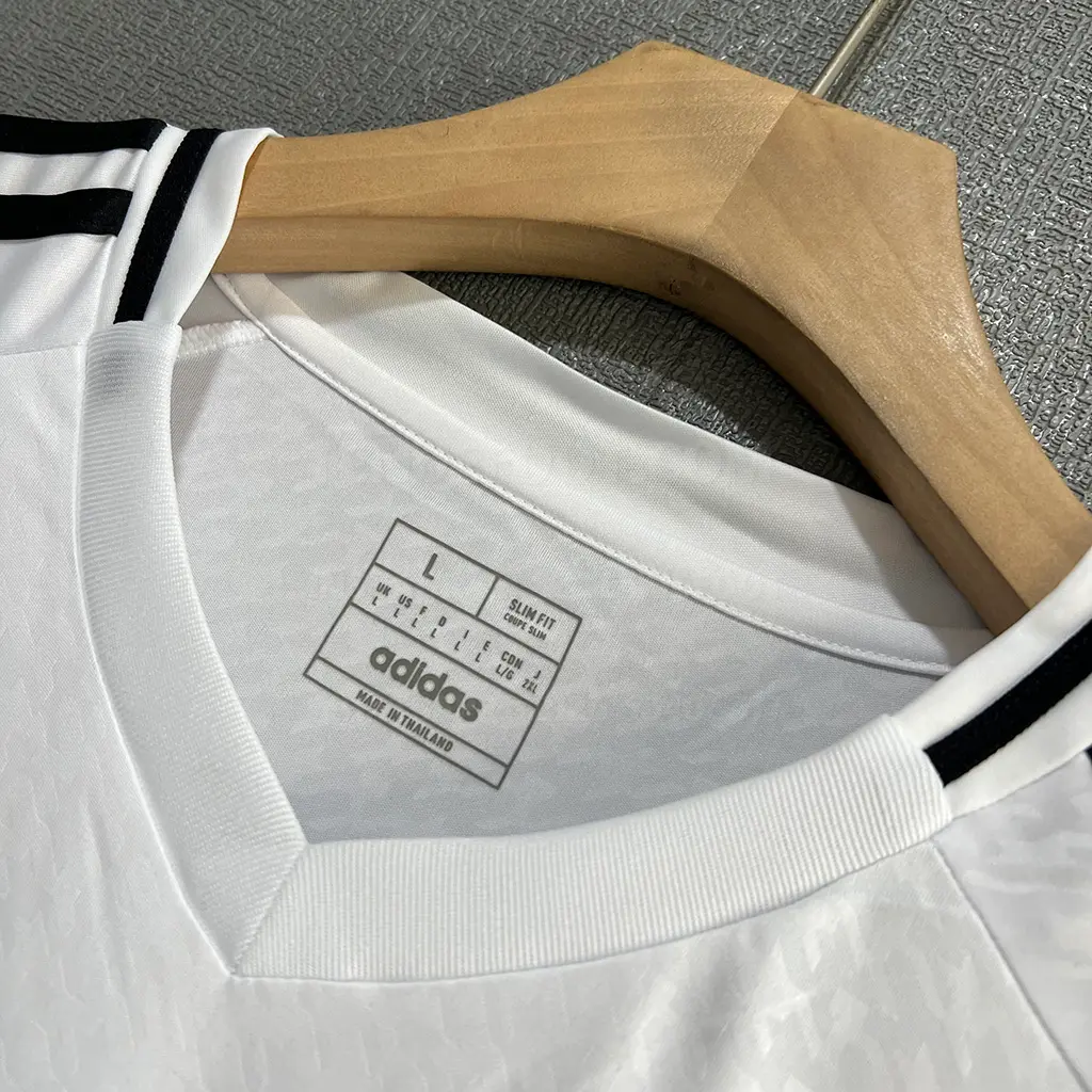 Real Madrid Home (3)