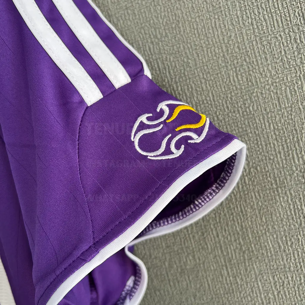 Real Madrid Retro 06-07 Third (4)