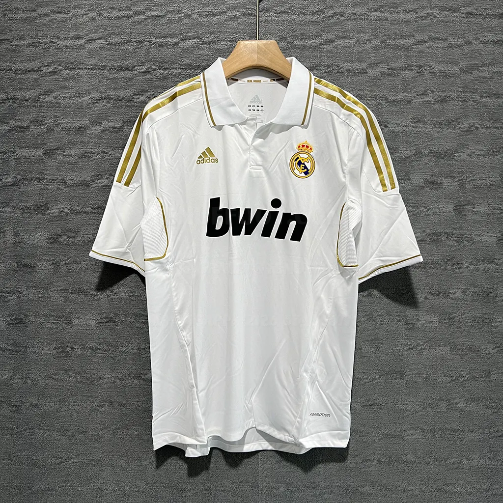 Real Madrid Retro 11-12 Home Player Version (1)
