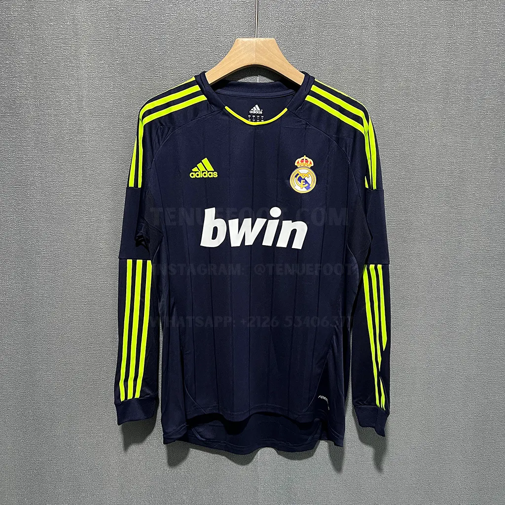Real Madrid Retro 12-13 Away LS Player Version (1)