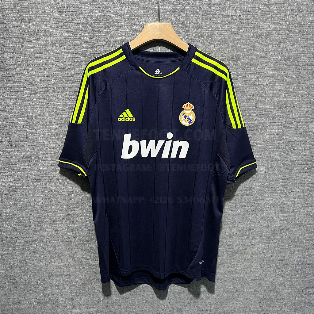 Real Madrid Retro 12-13 Away Player Version (1)