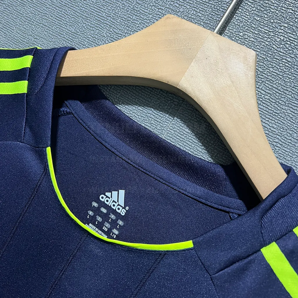 Real Madrid Retro 12-13 Away Player Version (3)