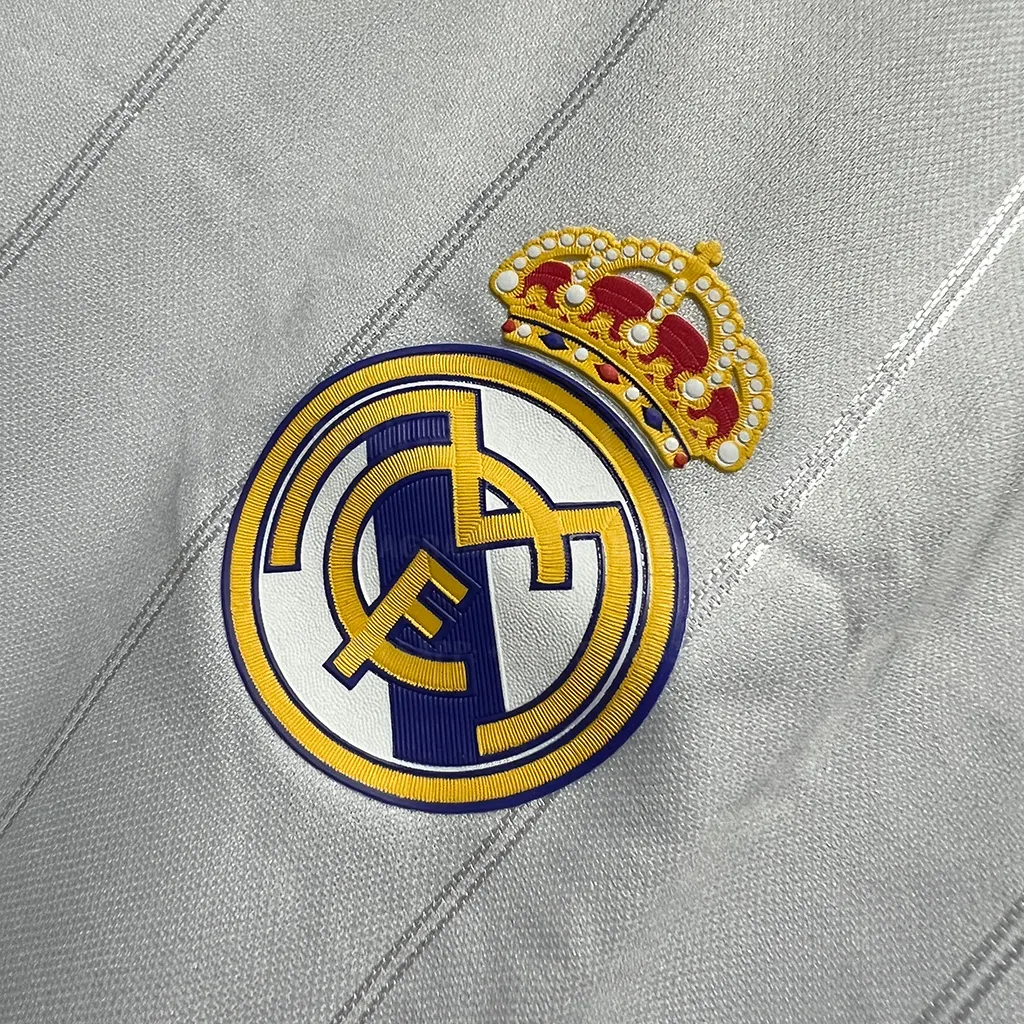 Real Madrid Retro 12-13 Home Player Version (2)
